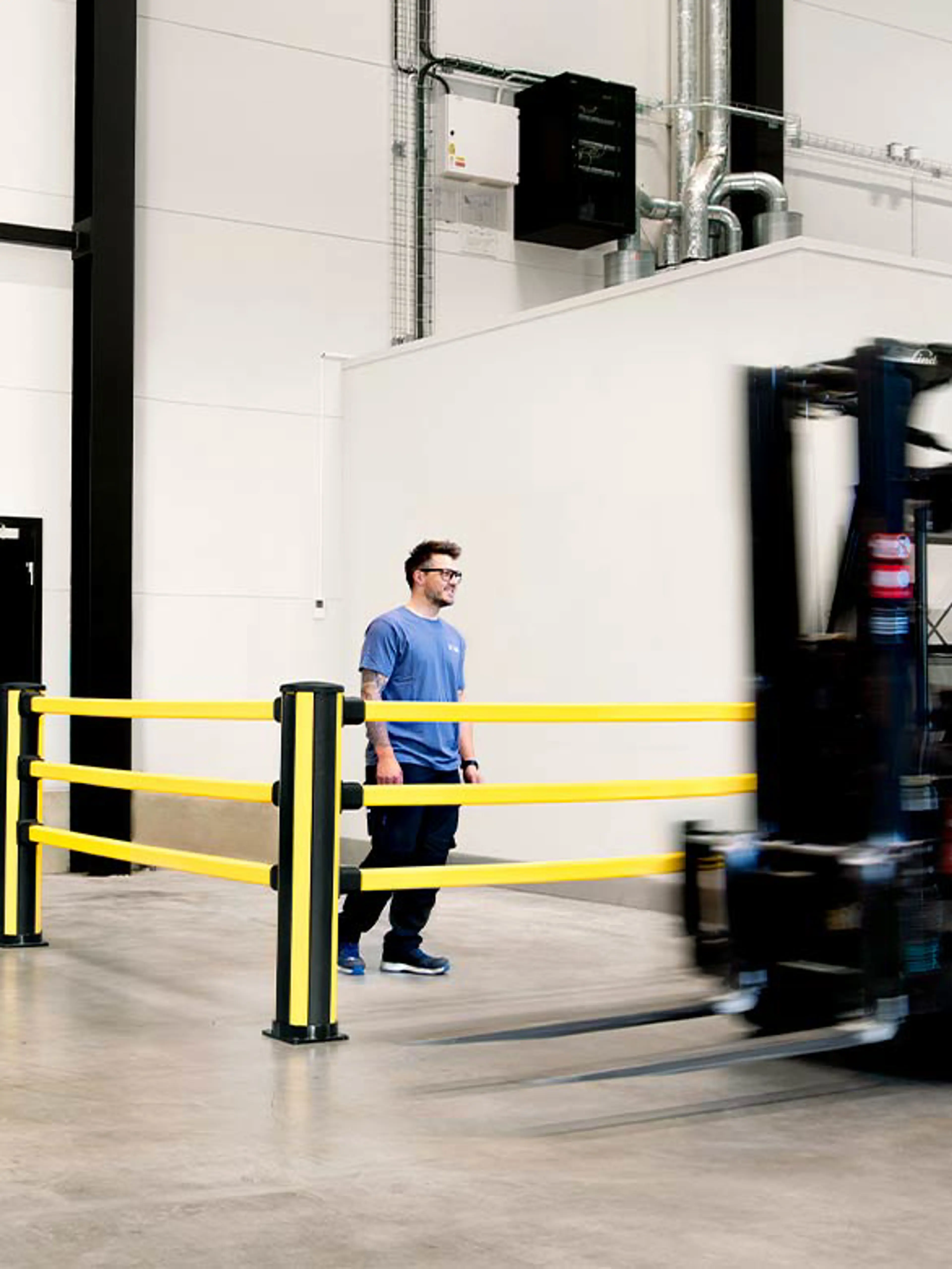 Axelent Safety Book Impact Protection Pedestrian Barrier