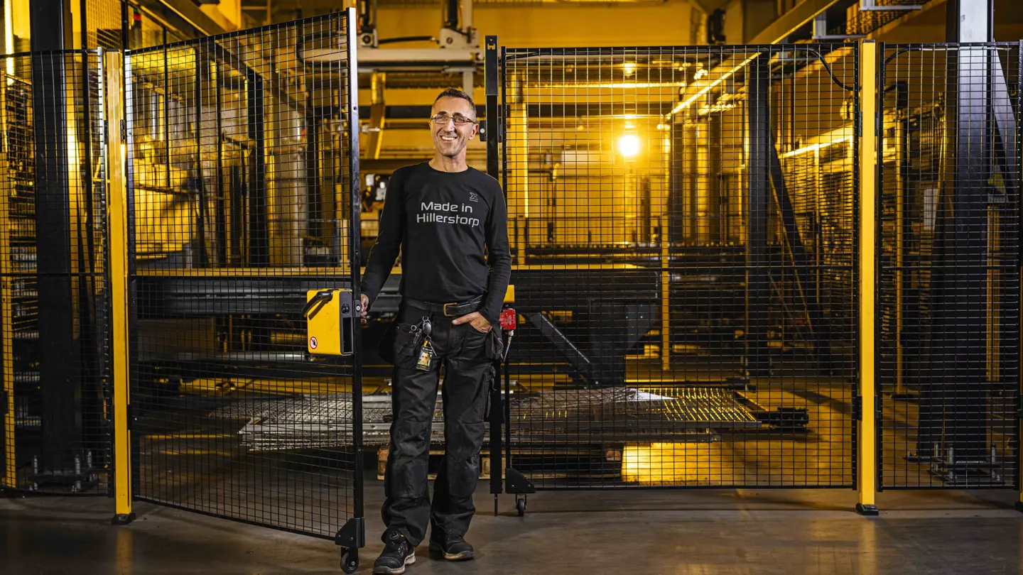 マシンガード・ヒンジドア