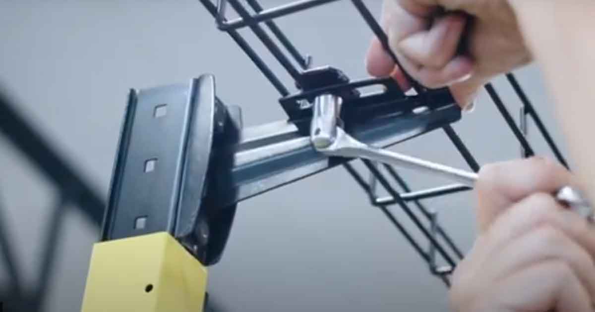 キーホールブラケット