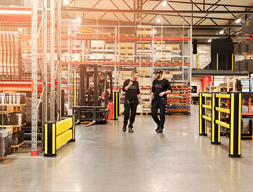 フォークリフトの安全対策ガイド